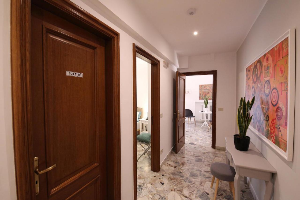 Cavour & Savoia Hotel บารี ภายนอก รูปภาพ